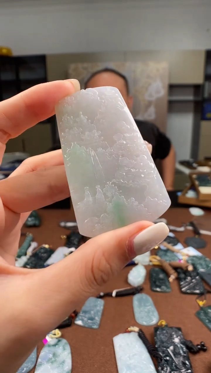 颈饰未镶嵌翡翠多样性发其一