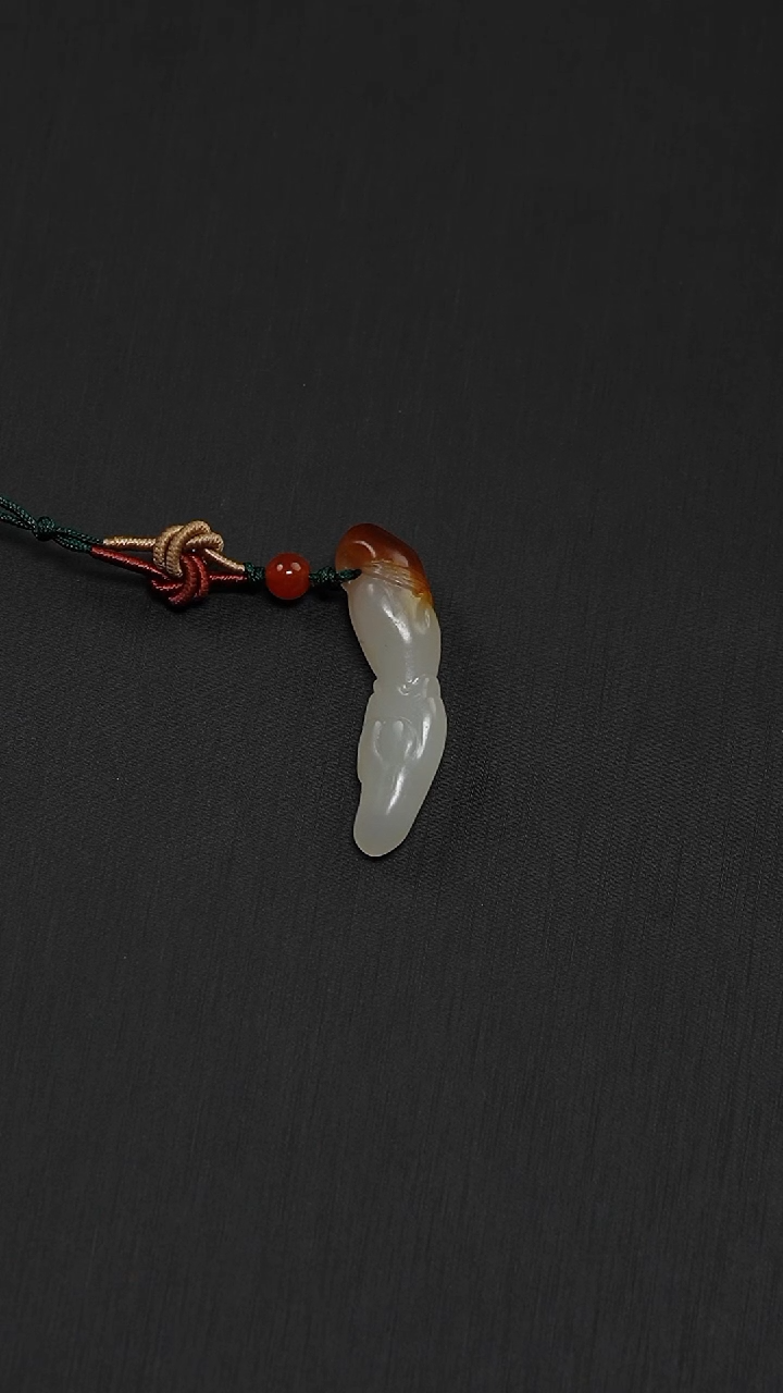 和田玉未镶嵌颈饰0