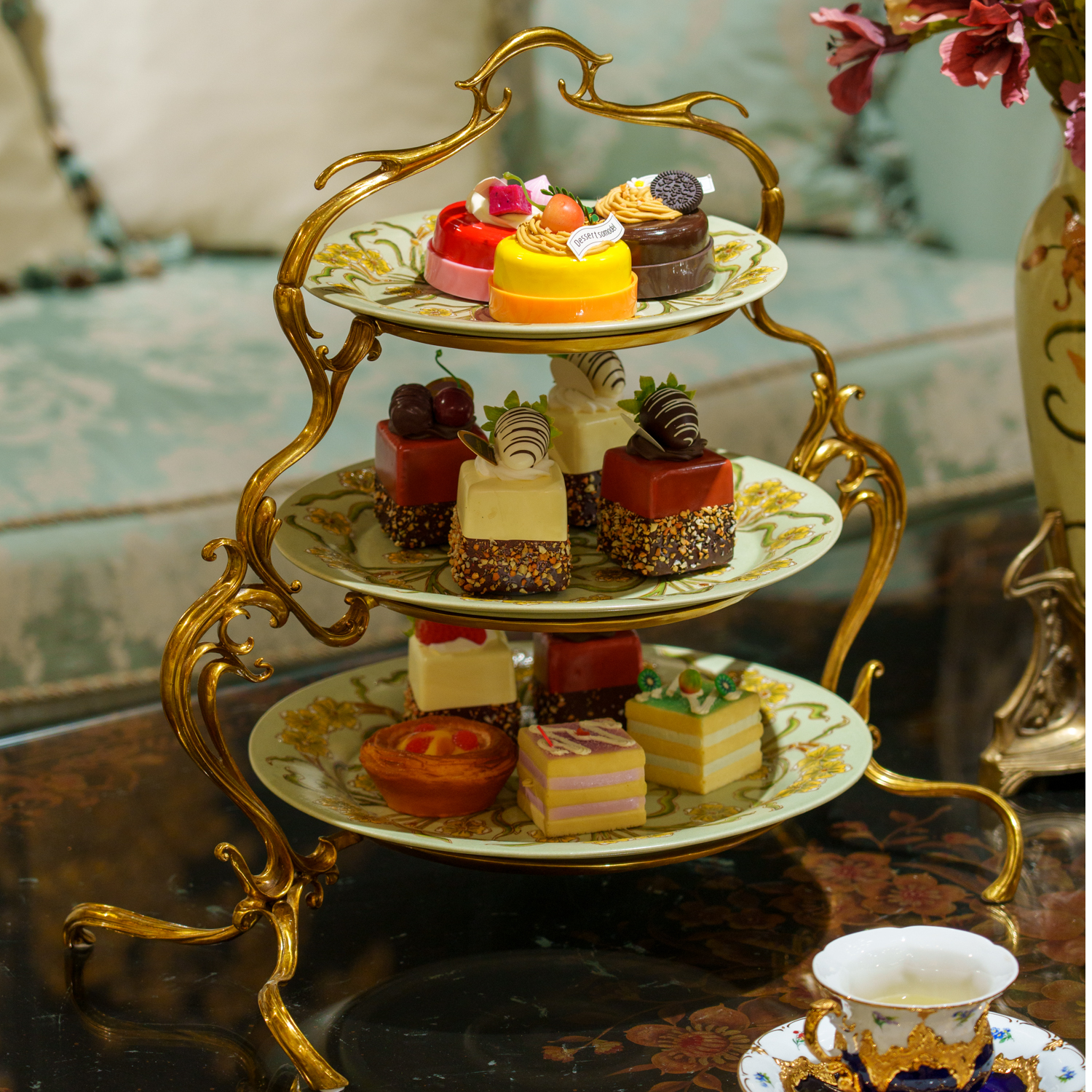 castilian/卡斯特兰一叶知秋陶瓷配铜首饰盒镜面梳妆台卧室饰品盒