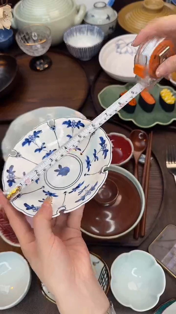 瓷7.75寸丝带盘——小兔子