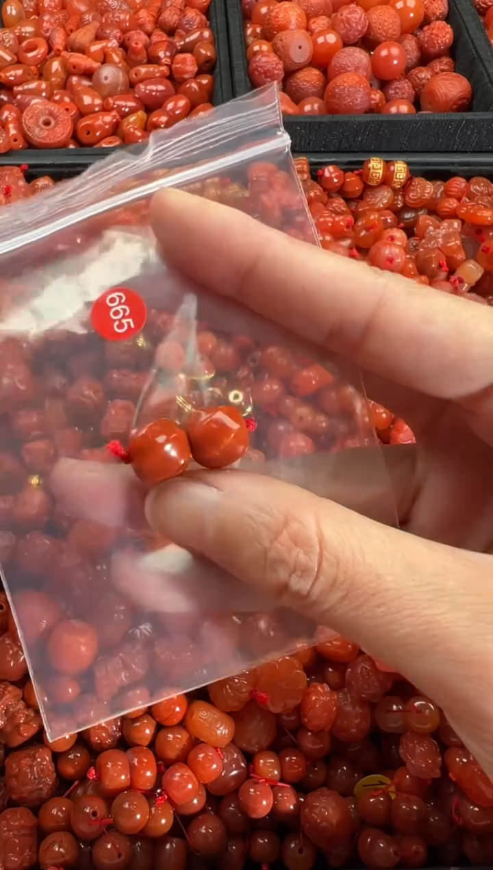 【闪购商品】南红玛瑙颈饰未镶嵌1