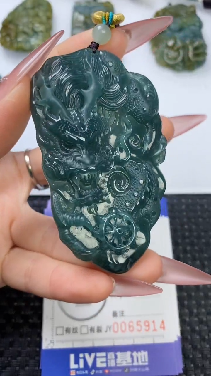 【闪购商品】翡翠颈饰未镶嵌1111111111111111