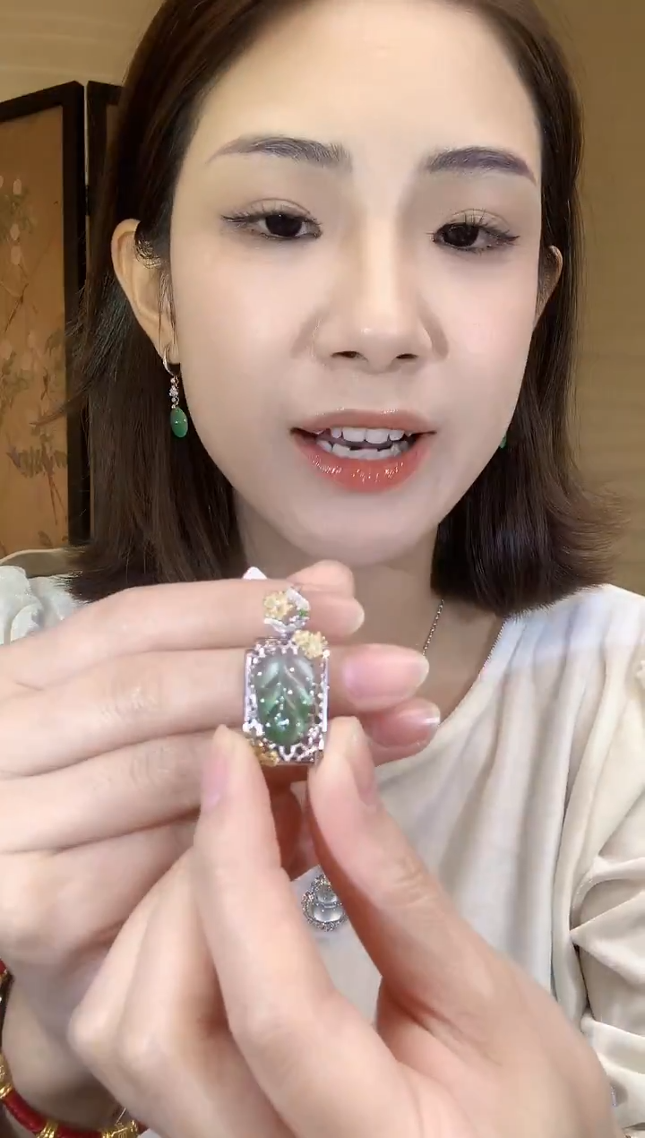 吊坠(不含链)18K金镶嵌翡翠A14 不含链 多样性发货一件