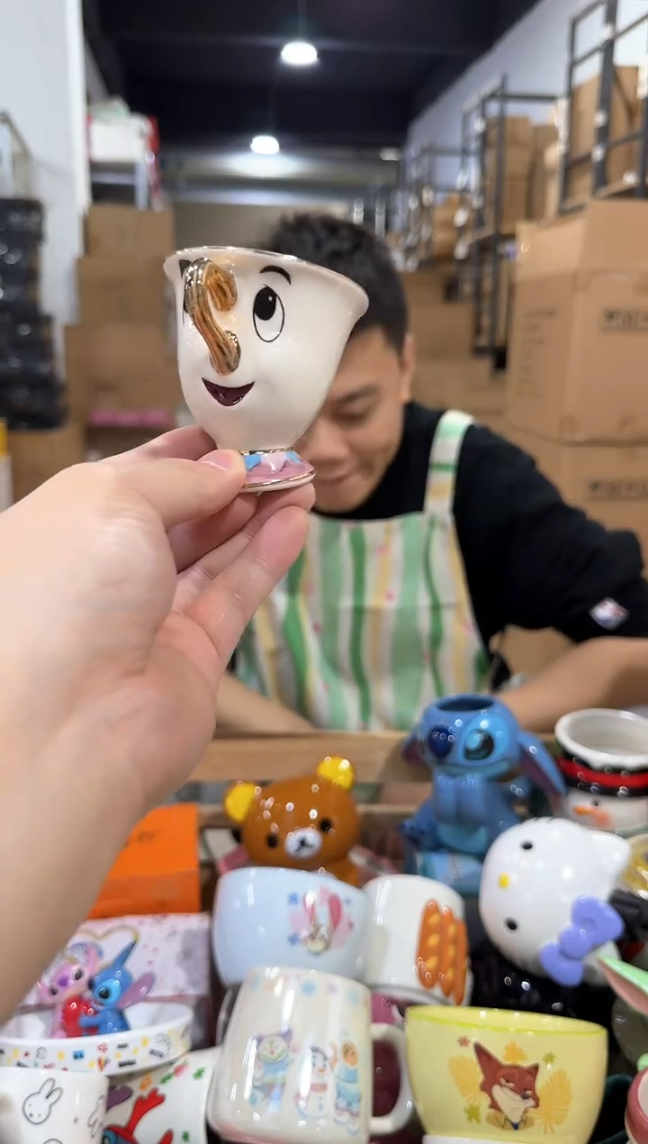 瓷片金边阿奇杯 