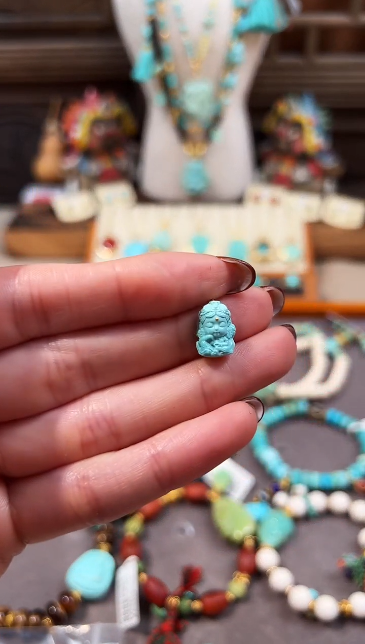 未镶嵌绿松石配饰度母