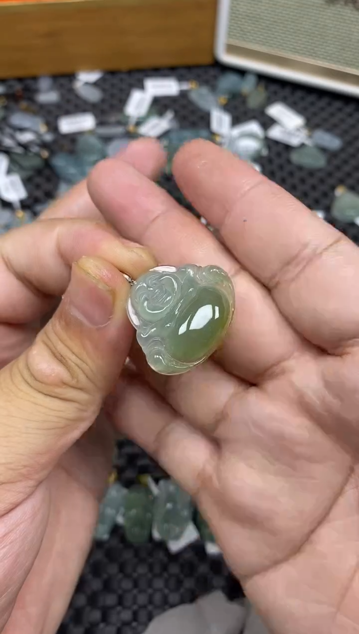 【闪购商品】翡翠吊坠(不含链)18K金镶嵌53337