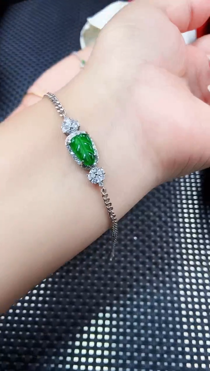 【闪购商品】翡翠手链未镶嵌11111111