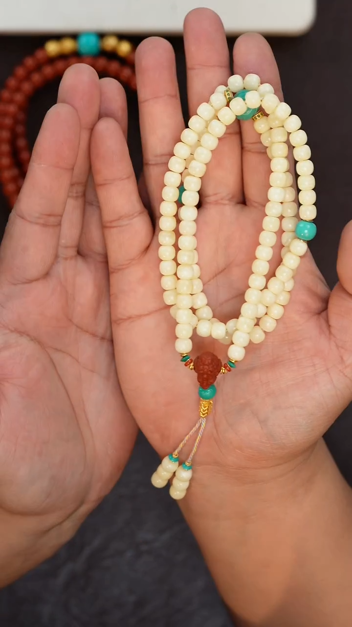 【闪购商品】蜜蜡裸石未镶嵌蜜蜡脖挂