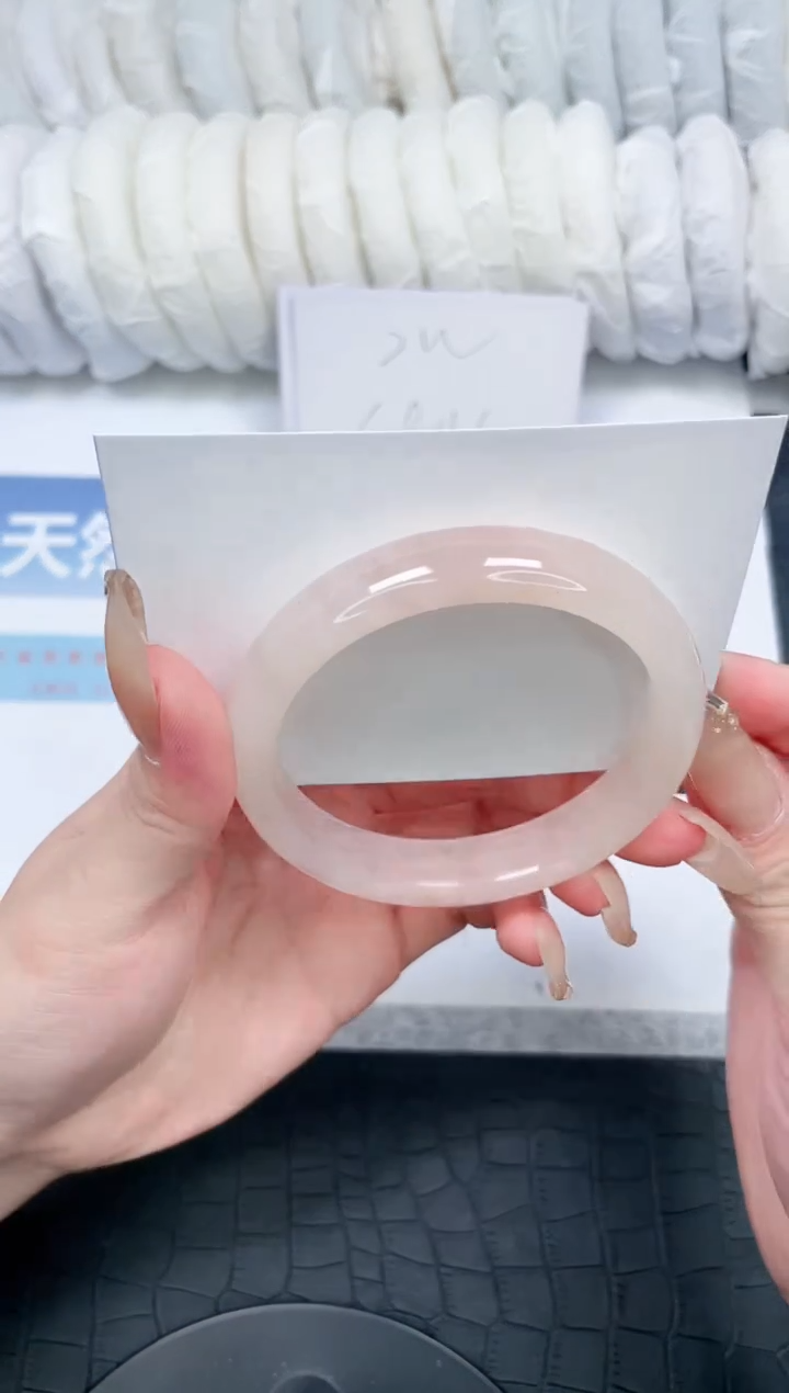 【闪购商品】石英质玉手镯未镶嵌Z373-58.4