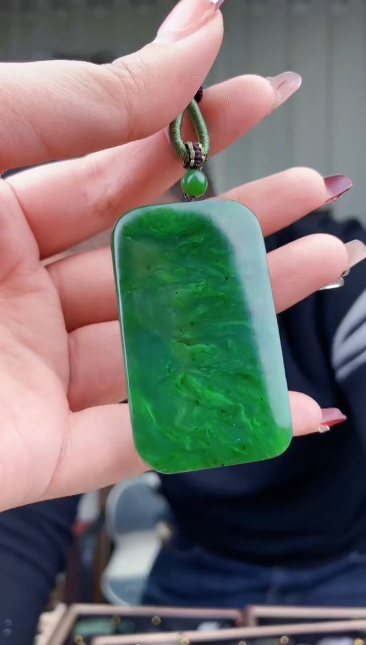 【闪购商品】和田玉挂件未镶嵌拍一发一，多样性发货