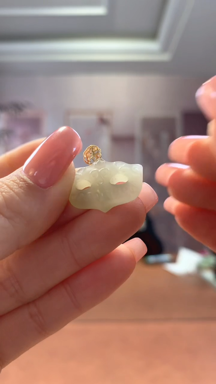 【闪购商品】和田玉挂件18K金镶嵌晴水金镶面具