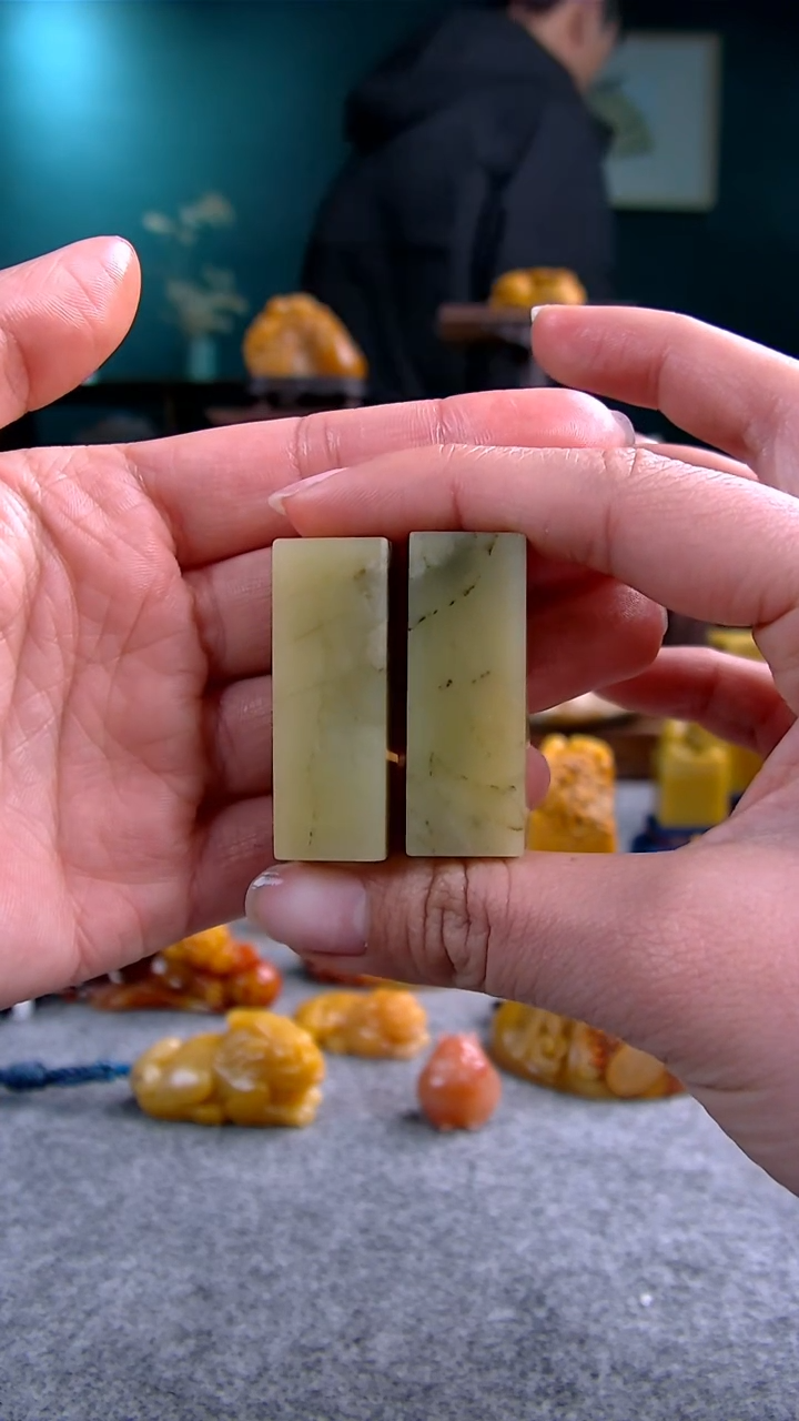 【闪购商品】青田石灯光冻两方1.4*1.4*4