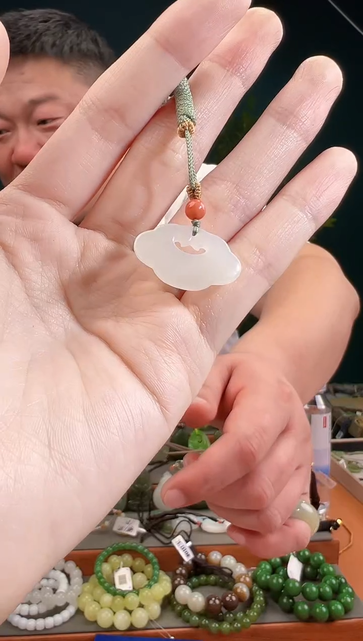 颈饰未镶嵌和田玉多样性发货 拍一单发一个