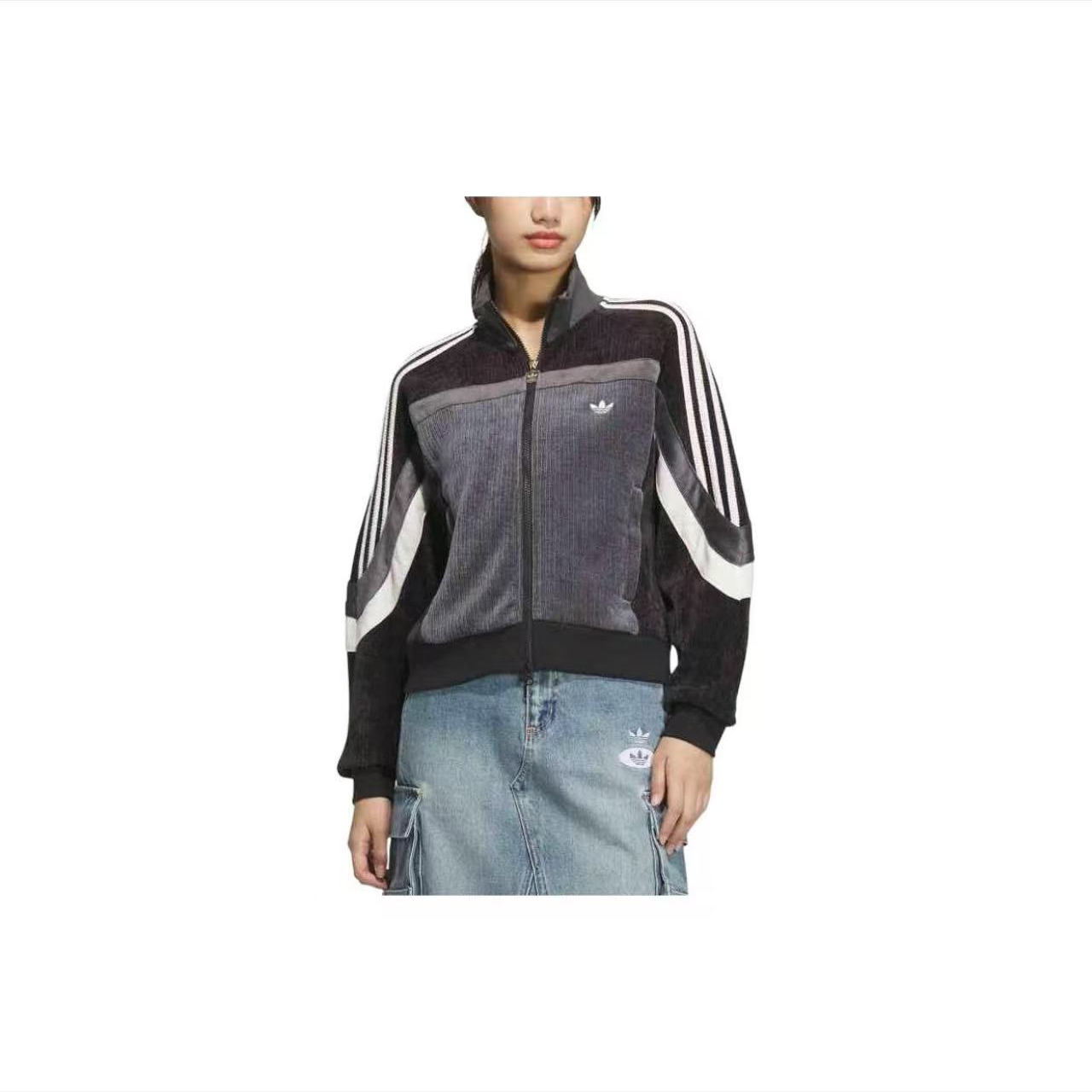 【万象城AD SWC】阿迪达斯蛇年限定 长袖夹克 女款 黑色/深灰JL8442