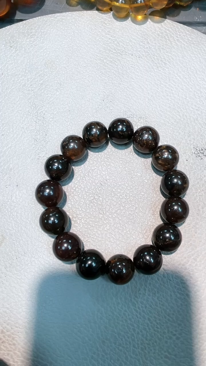 【闪购商品】琥珀手串未镶嵌灵草珀