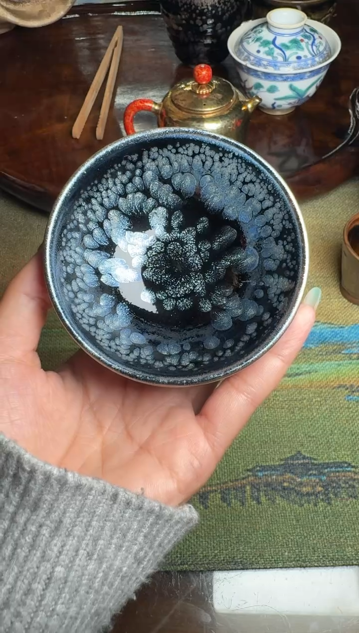 茶盏阙梅娇黑牡丹33