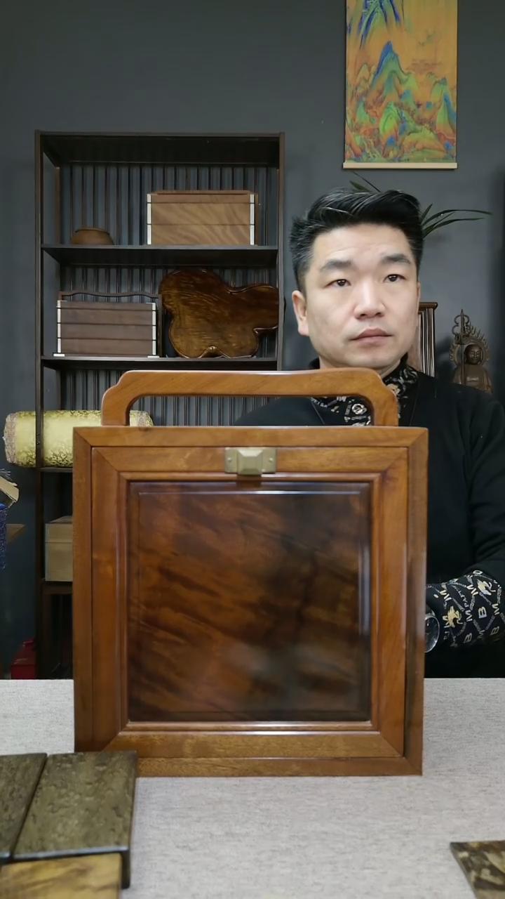 金丝楠爱*宝金丝楠木提箱盒