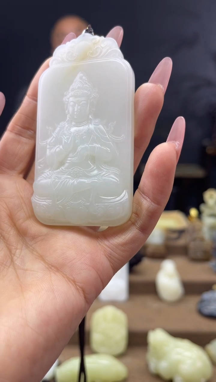 颈饰未镶嵌和田玉1