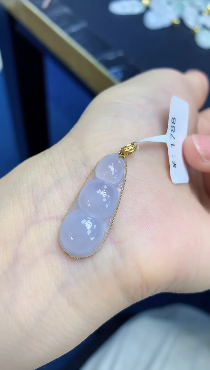 翡翠18K金镶嵌颈饰天然缅甸翡翠A货