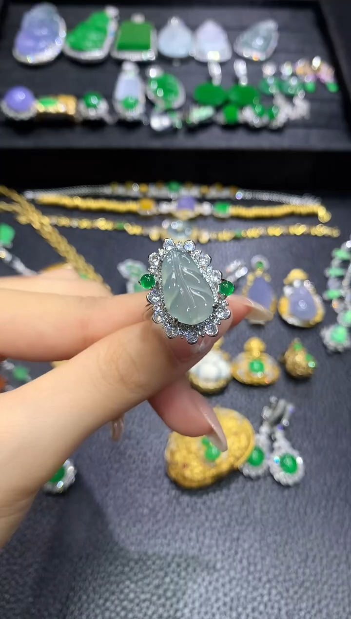 翡翠戒指未镶嵌1不含链随机发货1件
