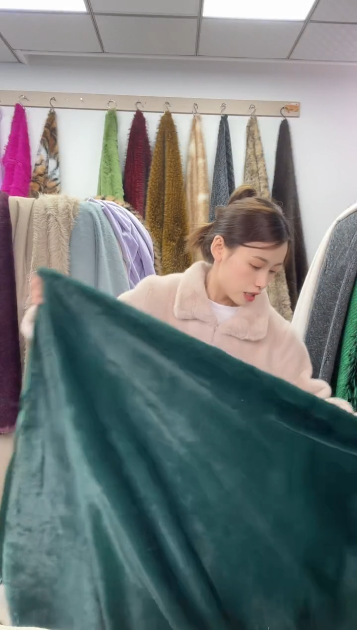 狐狸毛D551，尺寸1.8*1.5