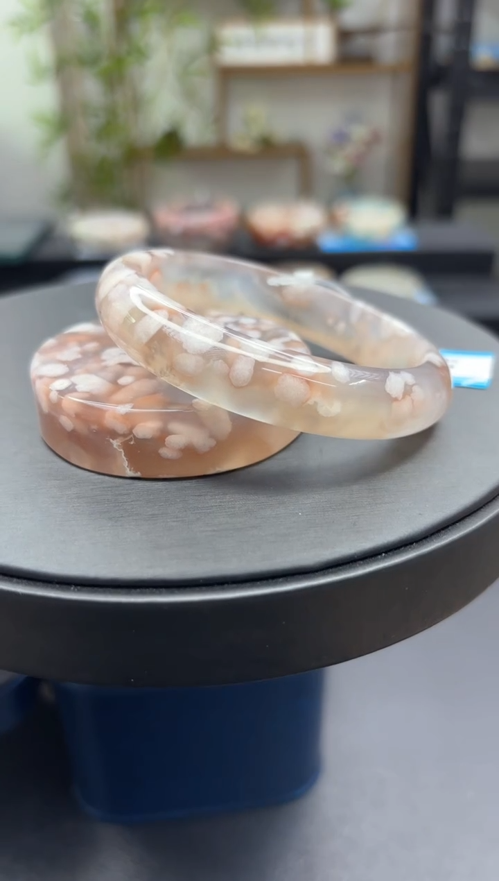 【闪购商品】石英质玉手镯未镶嵌C184(62圈赠送镯心)