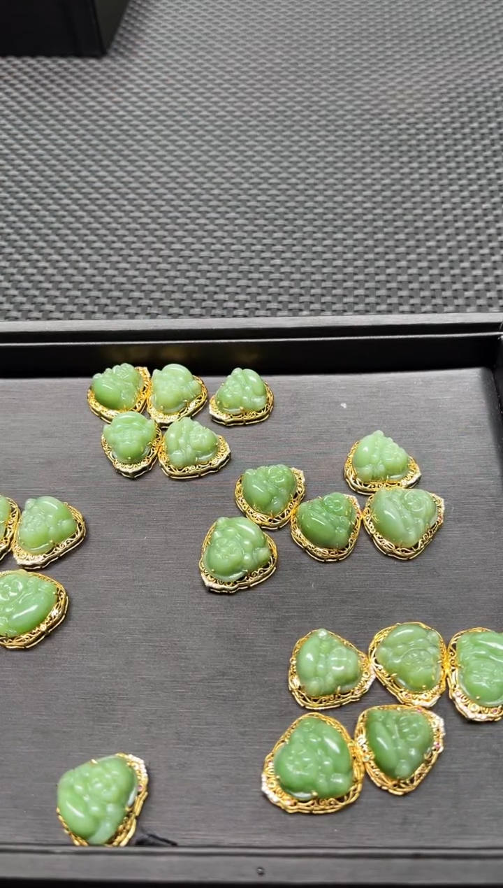 【闪购商品】和田玉吊坠18K金镶嵌多样性发1件