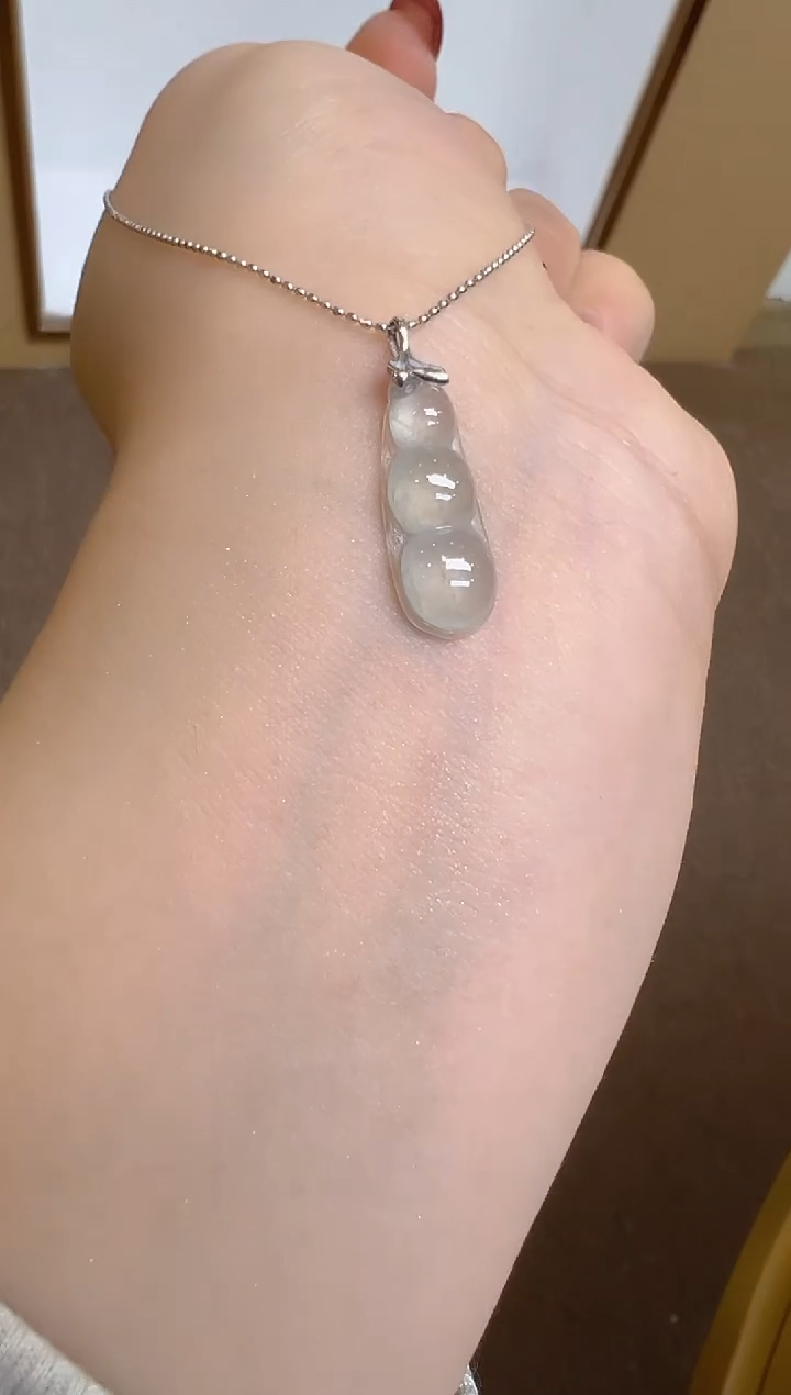 【闪购商品】翡翠吊坠(不含链)18K金镶嵌（不大）多样性团购发一件