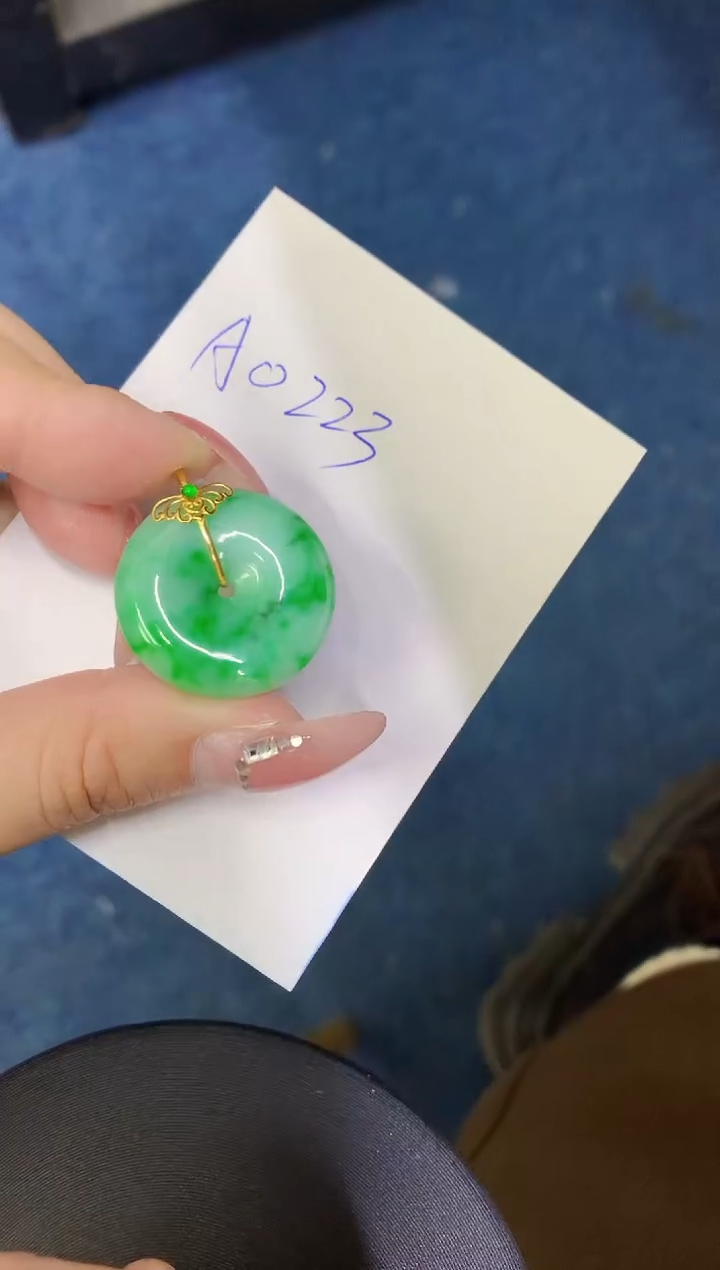 【闪购商品】翡翠颈饰18K金镶嵌0000000000000