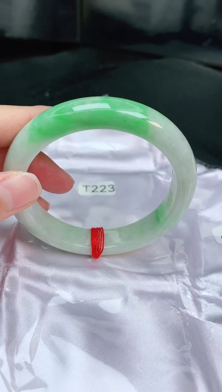 【闪购商品】翡翠手镯未镶嵌缅甸天然A货翡翠手镯