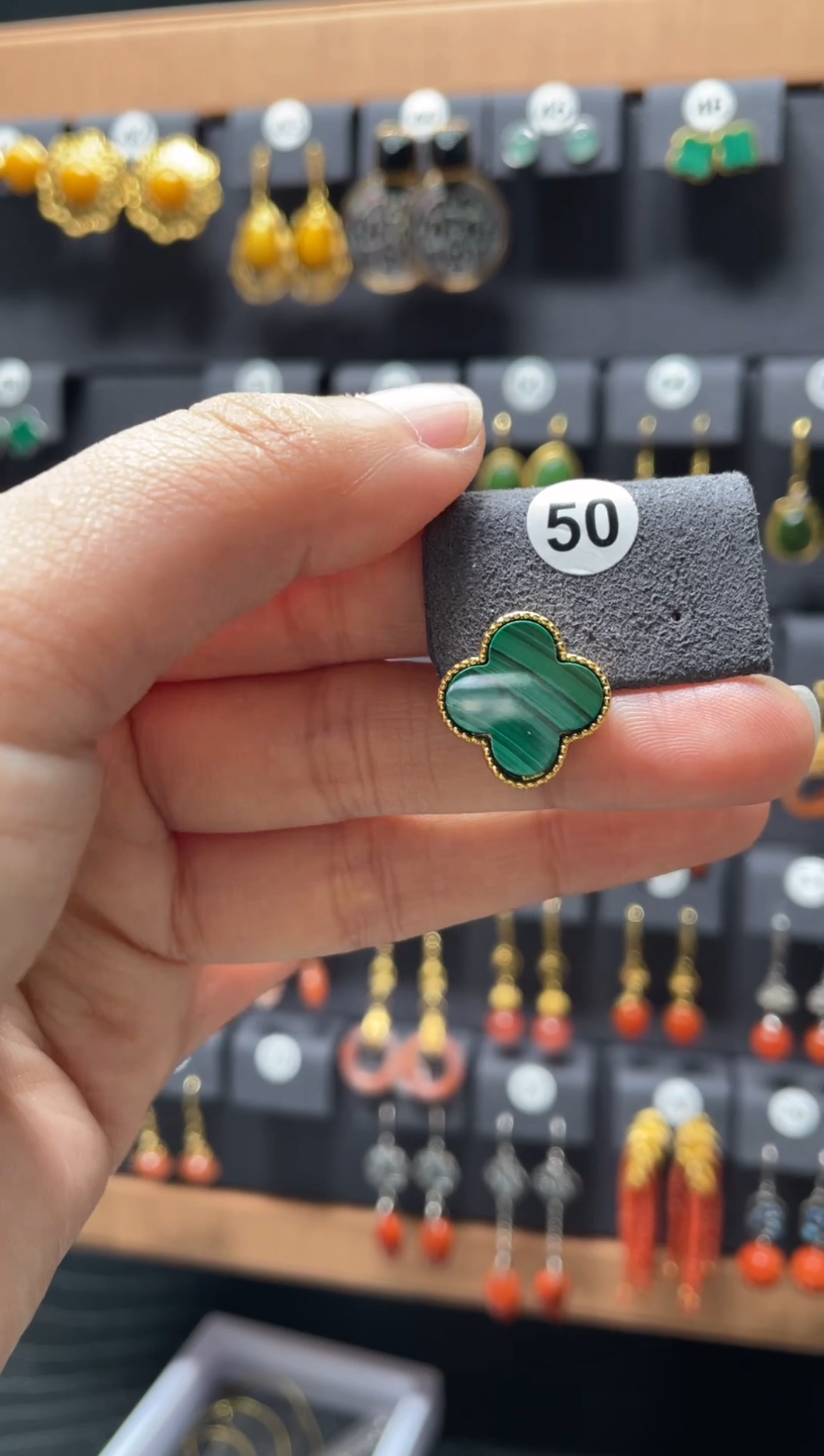 【闪购商品】孔雀石吊坠(赠链)银S925镶嵌吊坠