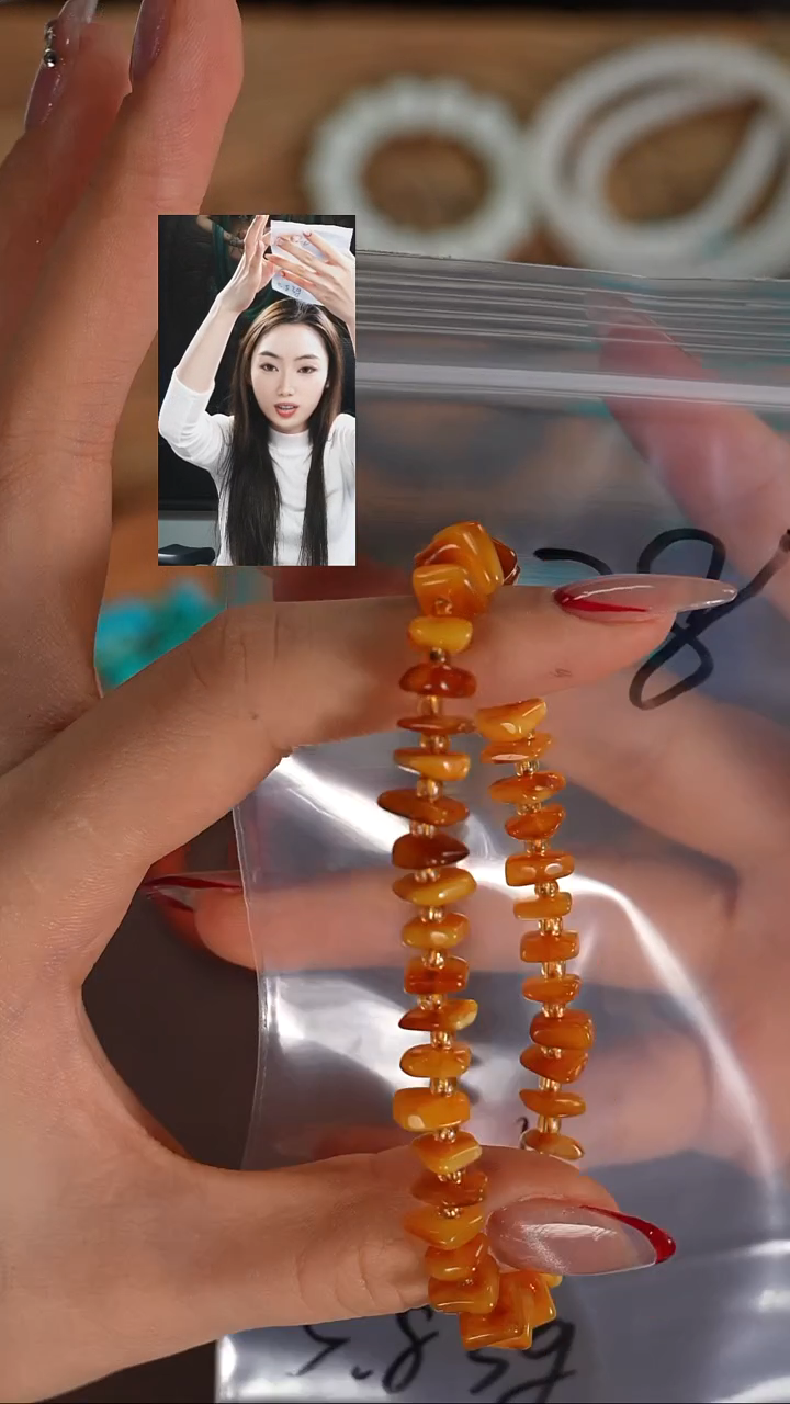 手串蜜蜡未镶嵌?**美若雨臣品质回血