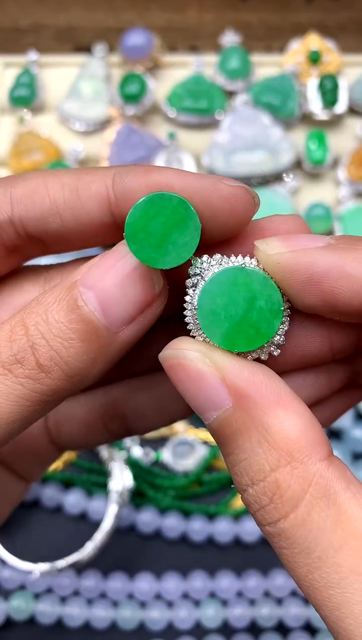 【闪购商品】翡翠颈饰18K金镶嵌302-中国好珍宝