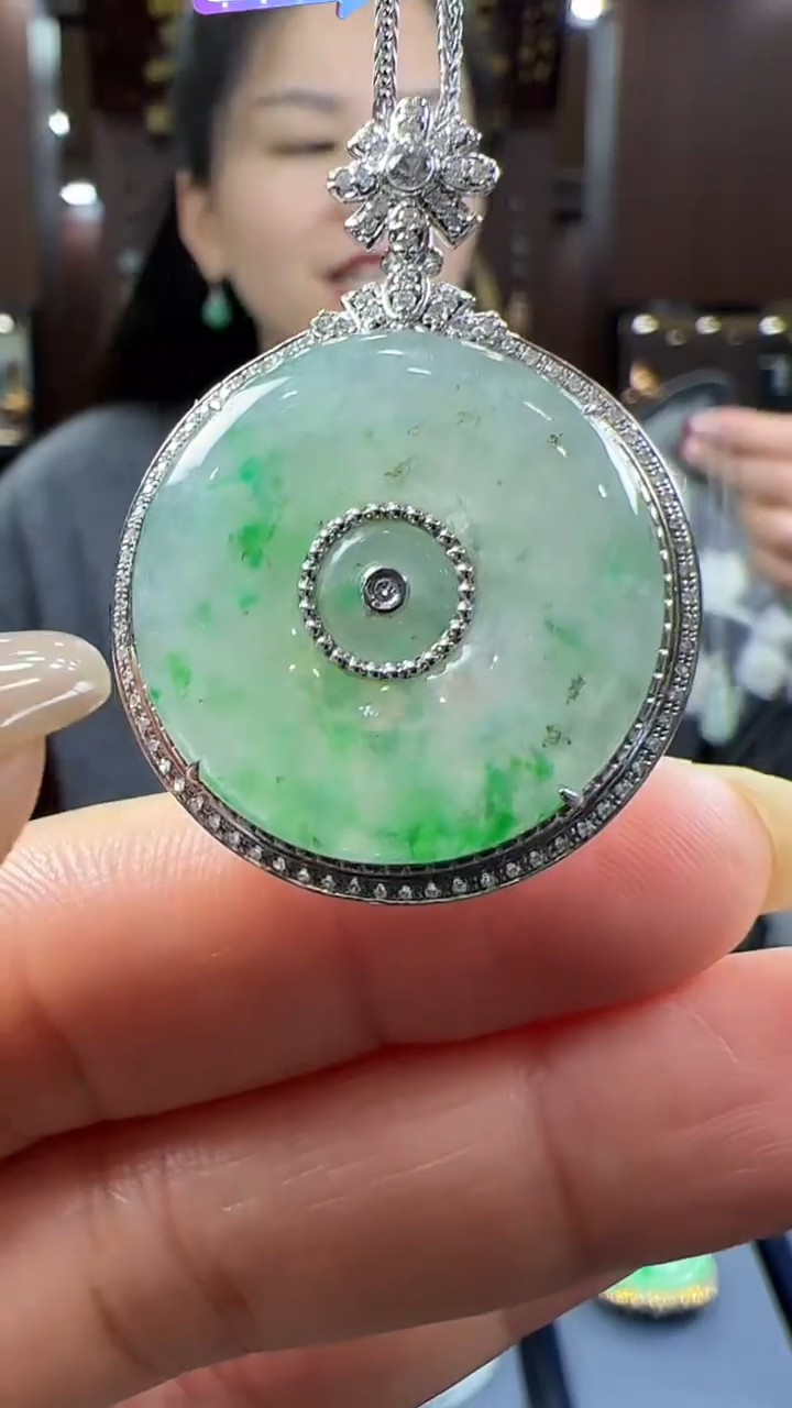 【闪购商品】翡翠挂件18K金镶嵌平安扣不含链