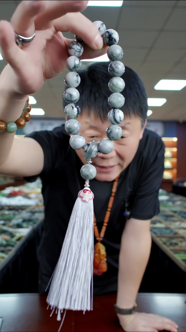 未镶嵌蛇纹石玉手持多样是发货随机发一