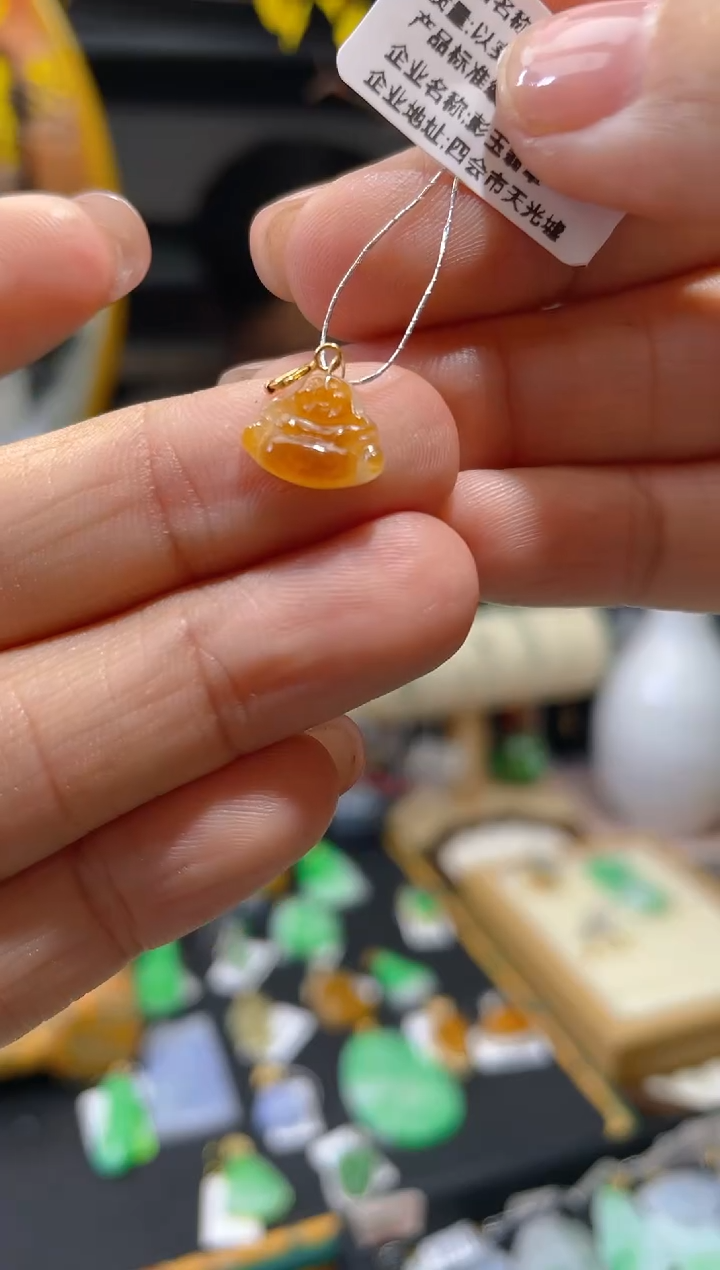 【闪购商品】翡翠颈饰18K金镶嵌假一赔三