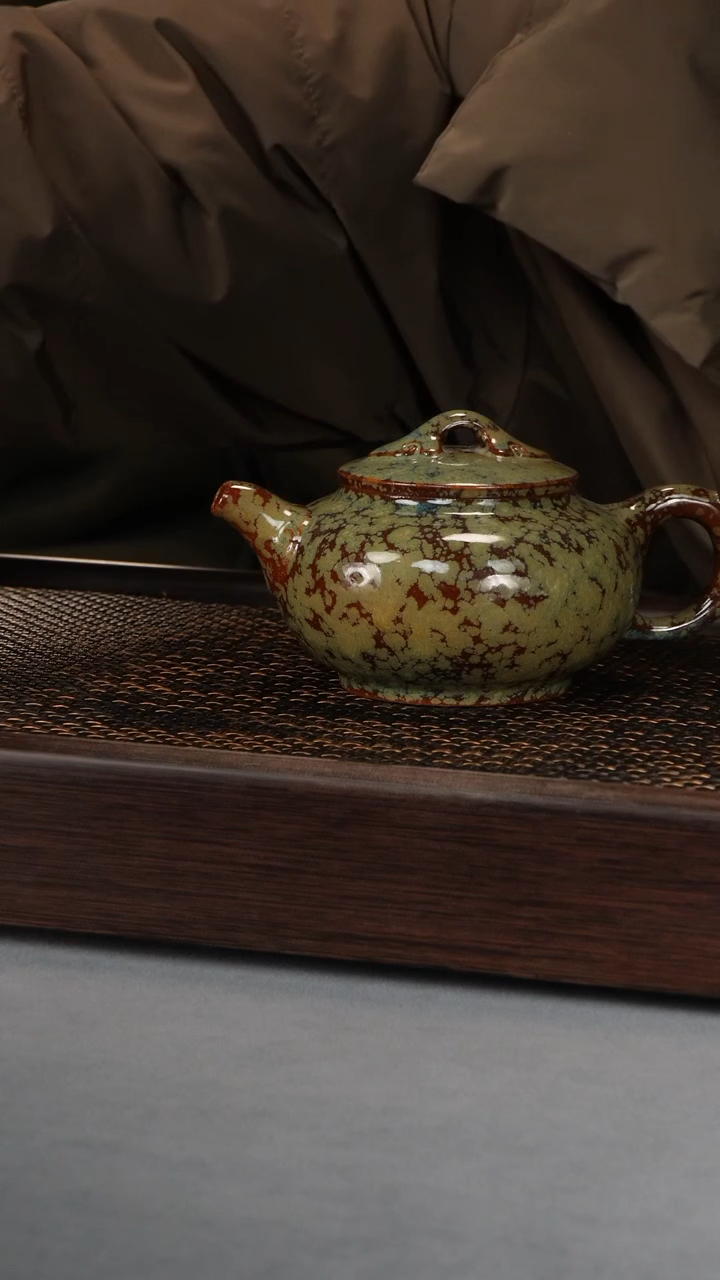 【闪购商品】宜钧釉茶壶（424号）