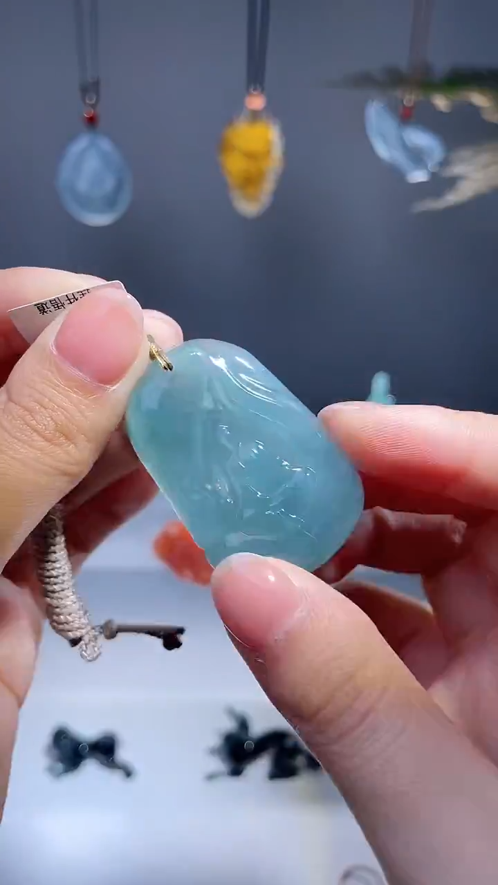 颈饰未镶嵌翡翠悟道