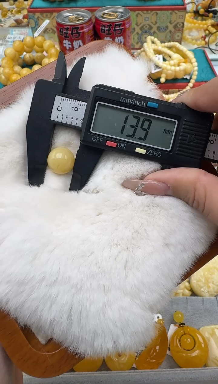 裸石琥珀未镶嵌1****9XD1098