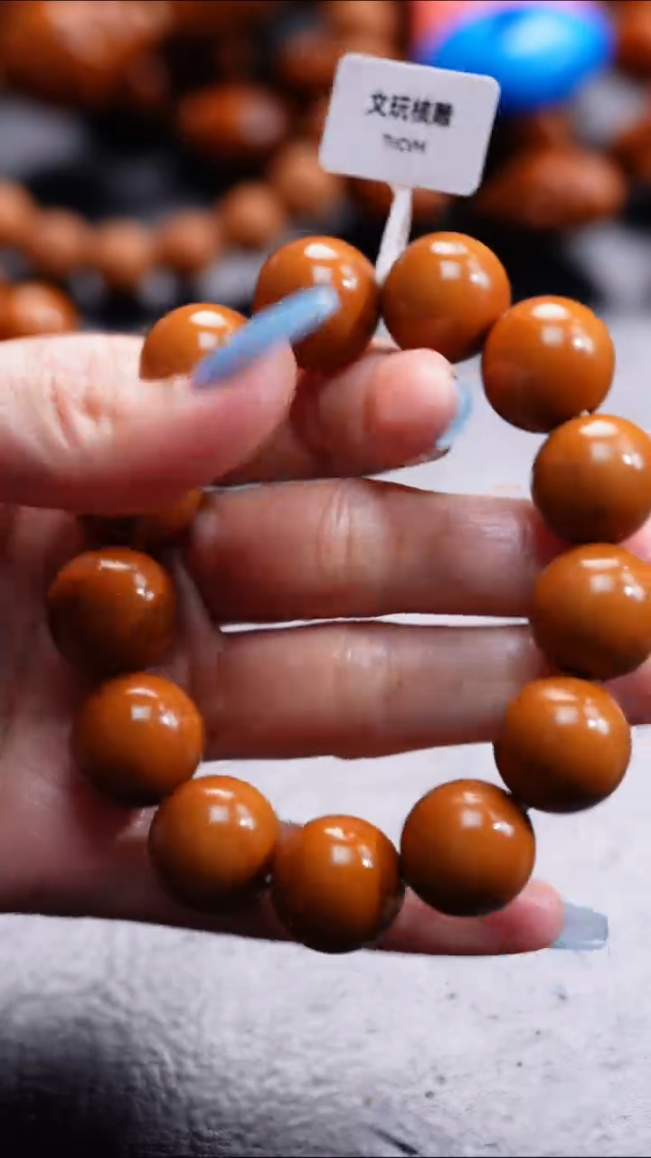 【闪购商品】橄榄核吊坠橄榄核