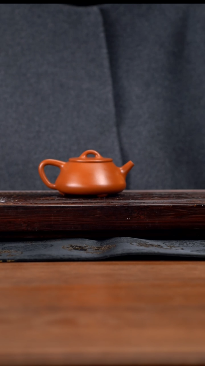 【闪购商品】紫砂茶壶150cc黄龙山原矿金黄朱泥石瓢29