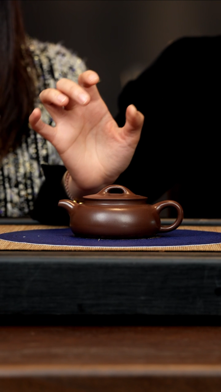 【闪购商品】紫砂茶壶GS 葛老泥 过桥扁腹