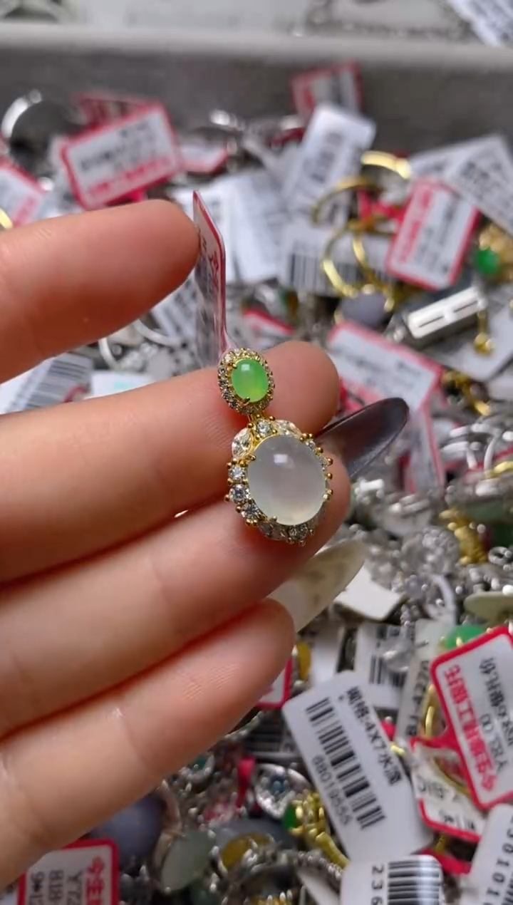 银S925镶嵌戒指翡翠百内无证书