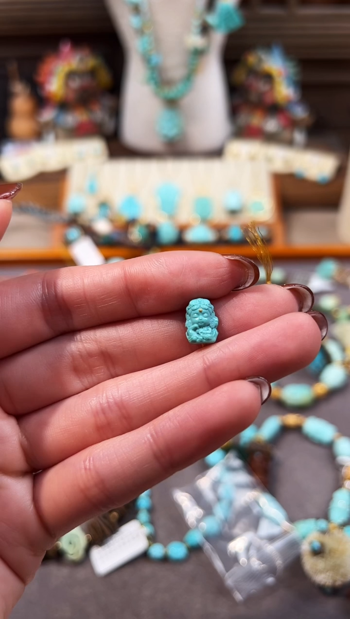 未镶嵌绿松石配饰度母