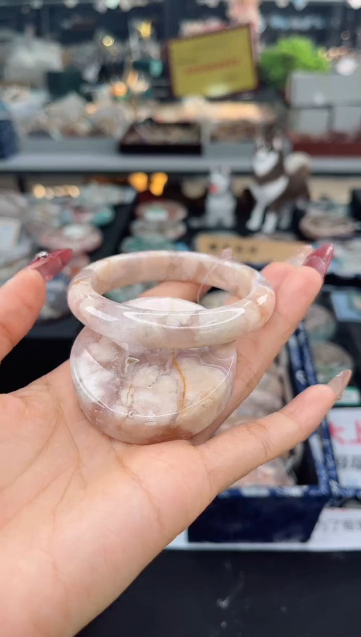 【闪购商品】石英质玉手镯未镶嵌54圈口（赠品镯心）1685139