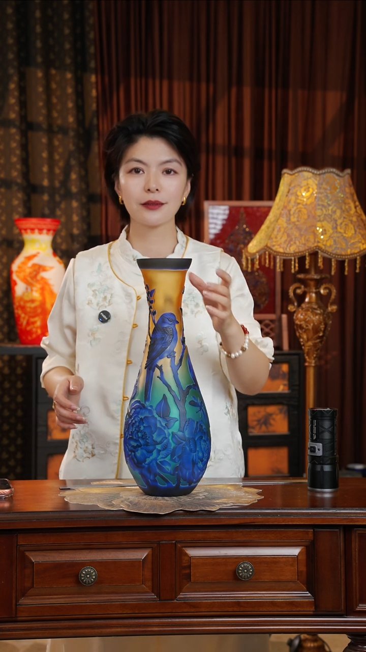 琉璃葛蕾。。。。。。。