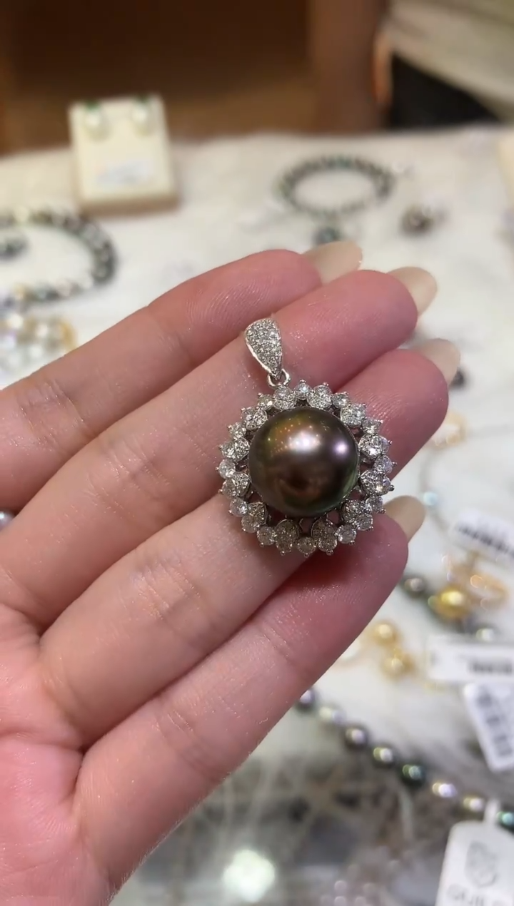 18K金镶嵌吊坠（不含链）海水珍珠A338|22800