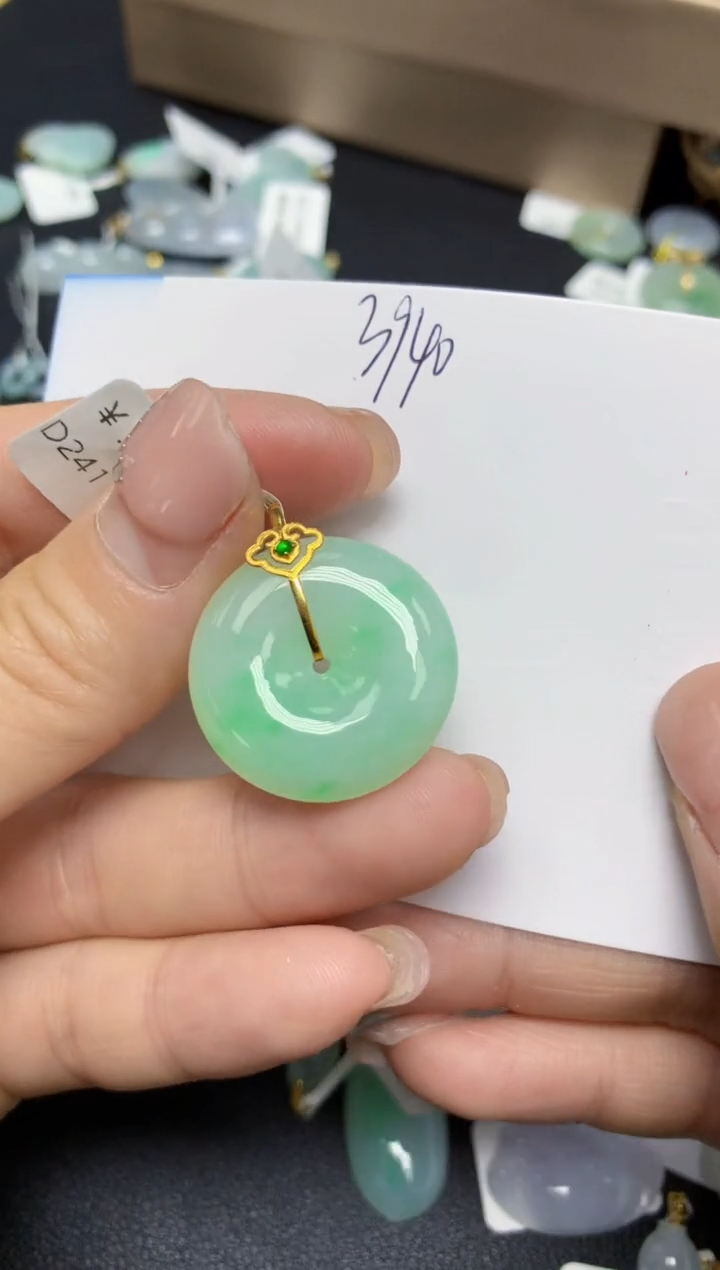【闪购商品】翡翠挂件18K金镶嵌 天然翡翠A货