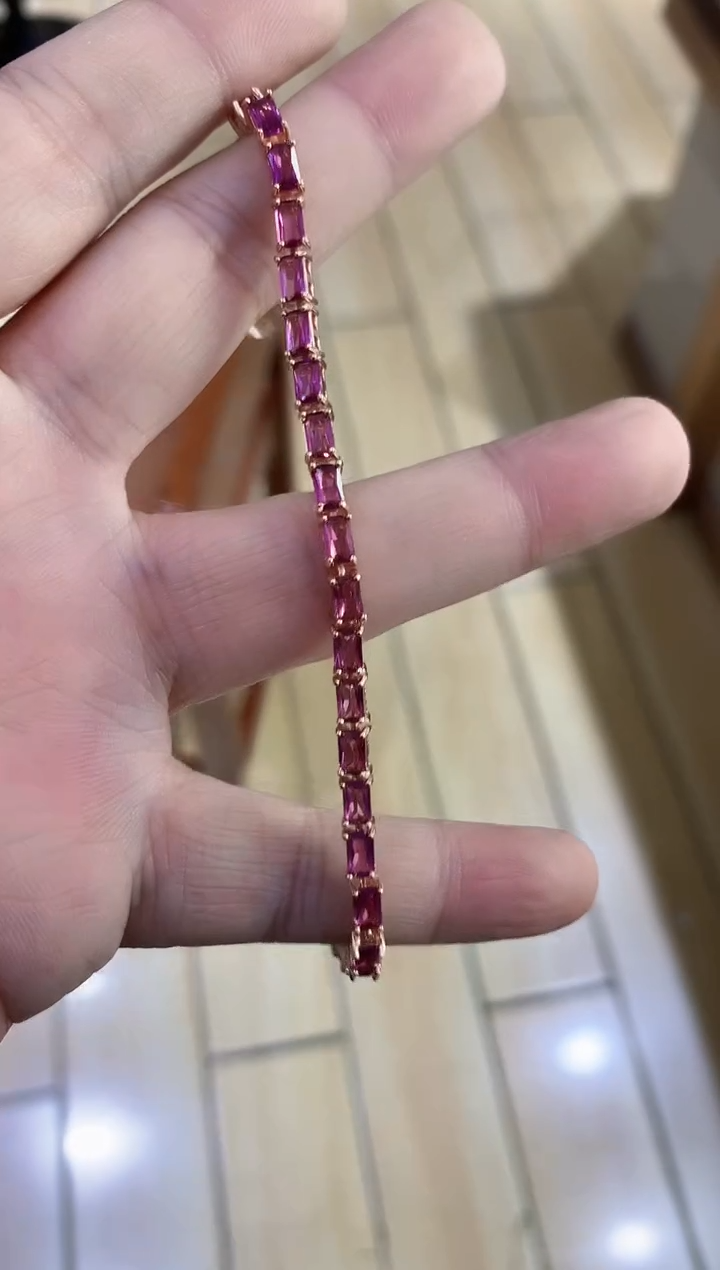 【闪购商品】石榴石手链银S925镶嵌........