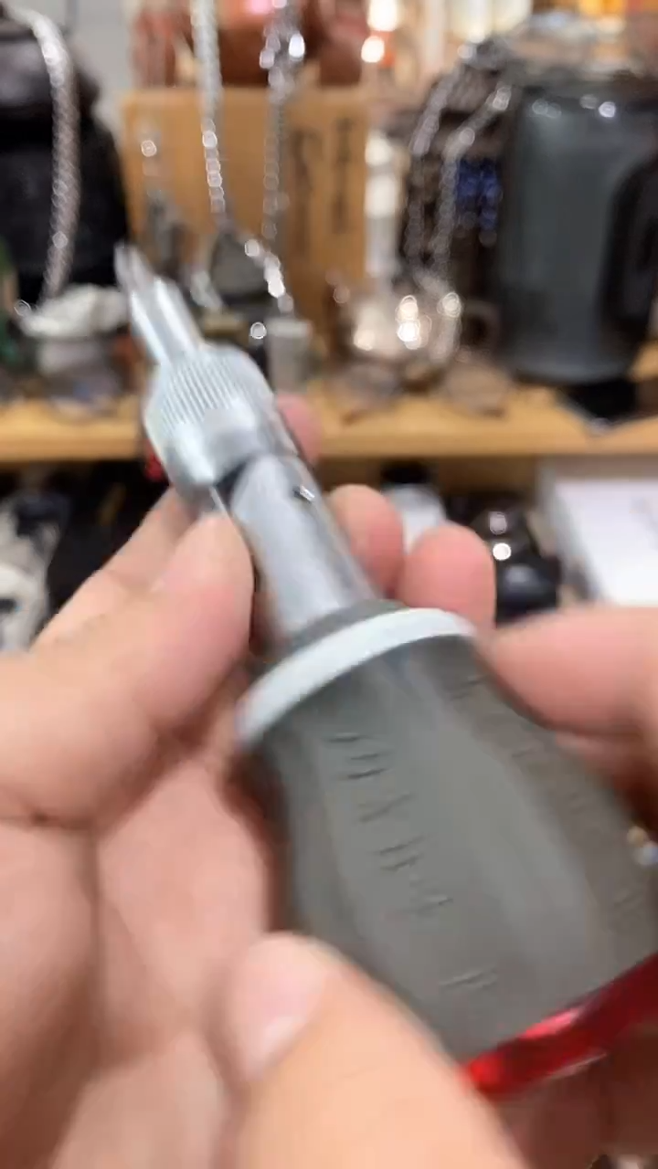 瓷片闪购商品  如图所示